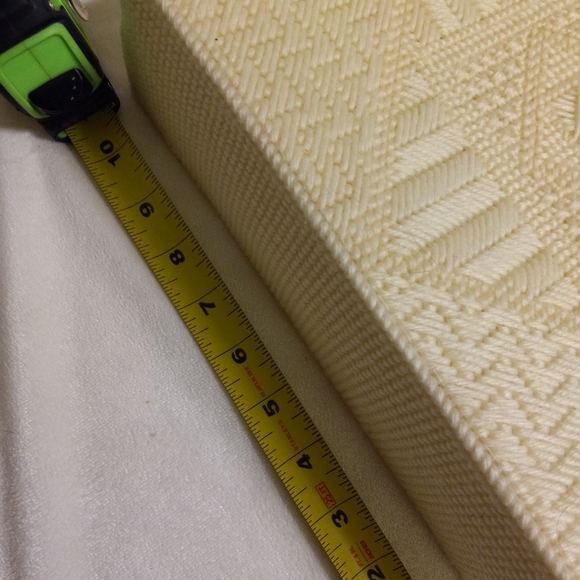 Vintage Handmade Unique Designed Cream Crochet Tote size Handbag 👜 - Picture 4 of 10